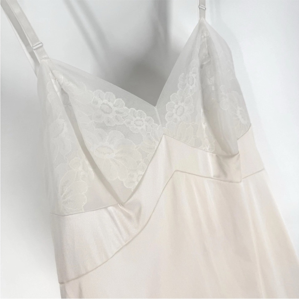 Vintage JC Penney Full Slip Womens Size 36 Blush Ivory Lace Accent Nylon Antron - Picture 2 of 9